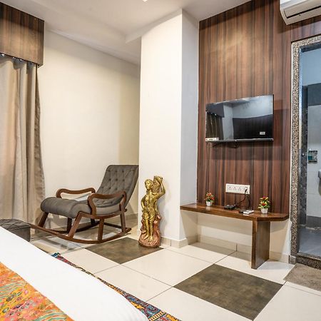 Hotel Naman Udaipur Kültér fotó