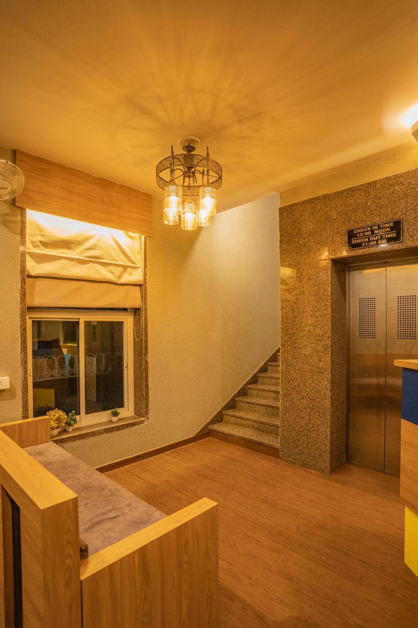 Hotel Naman Udaipur Kültér fotó