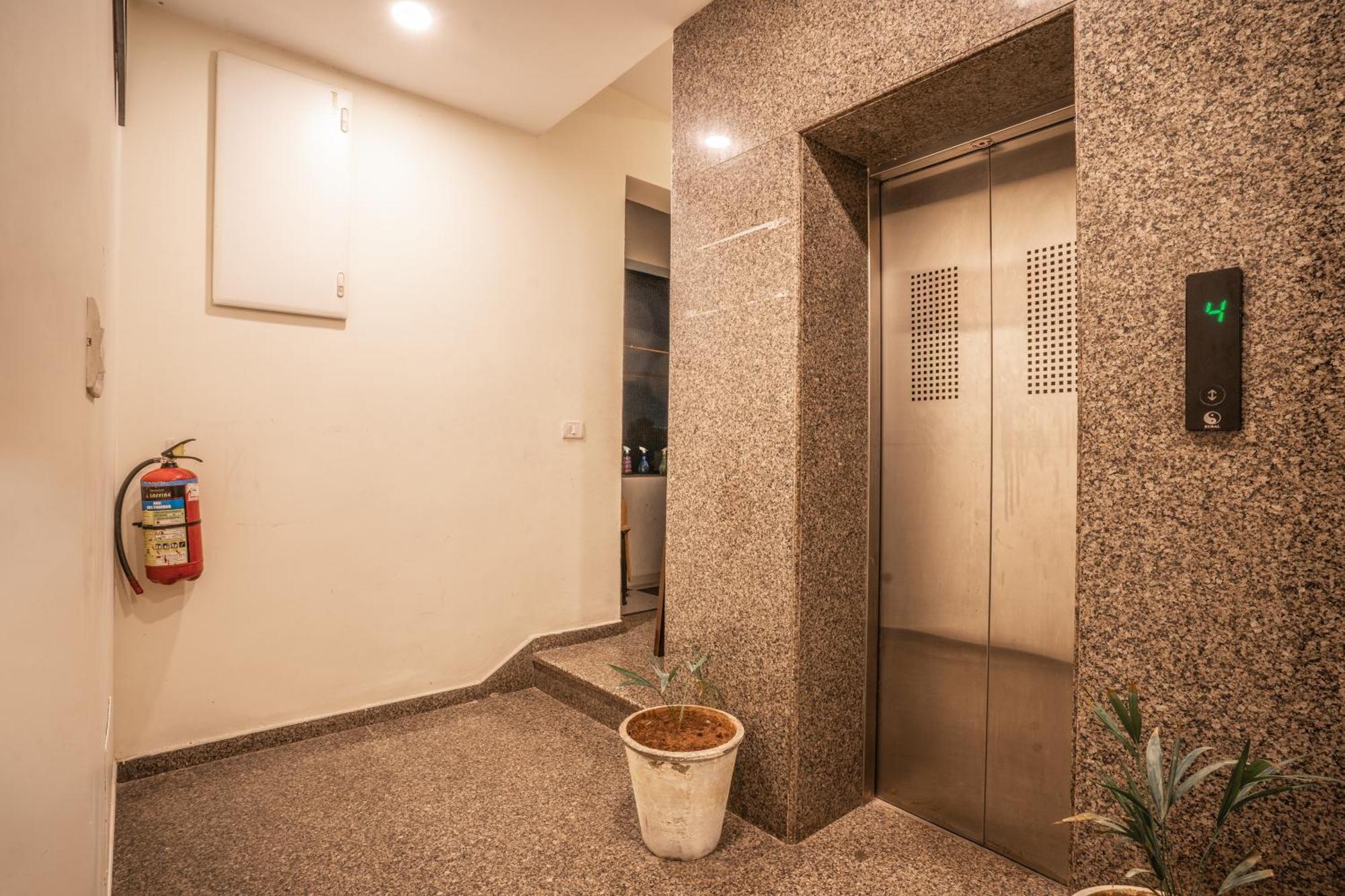 Hotel Naman Udaipur Kültér fotó