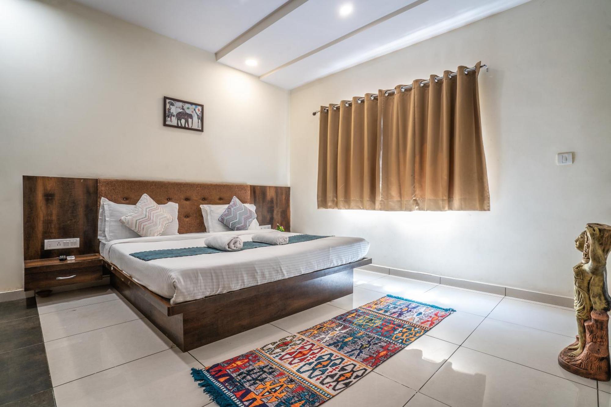 Hotel Naman Udaipur Kültér fotó