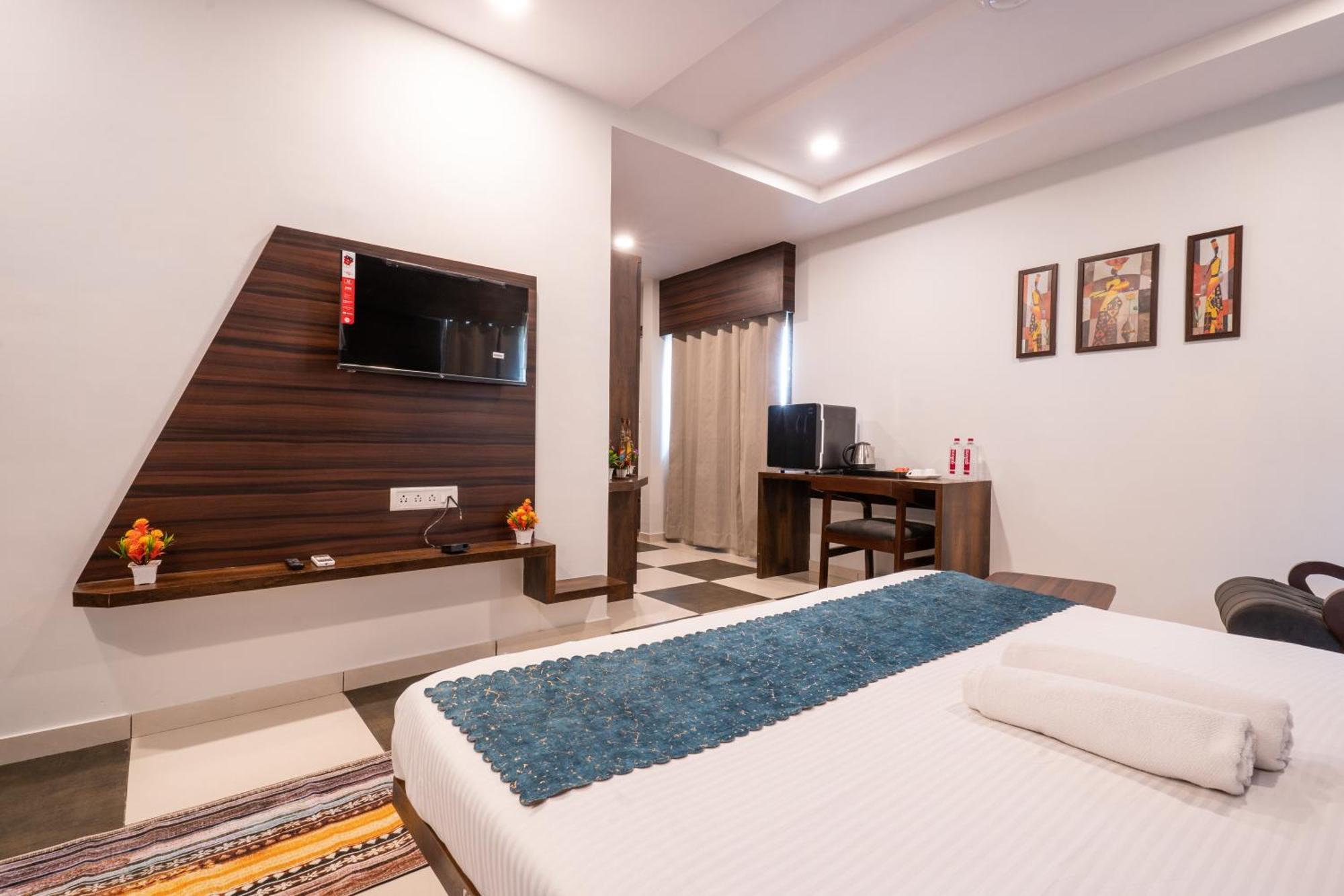Hotel Naman Udaipur Kültér fotó