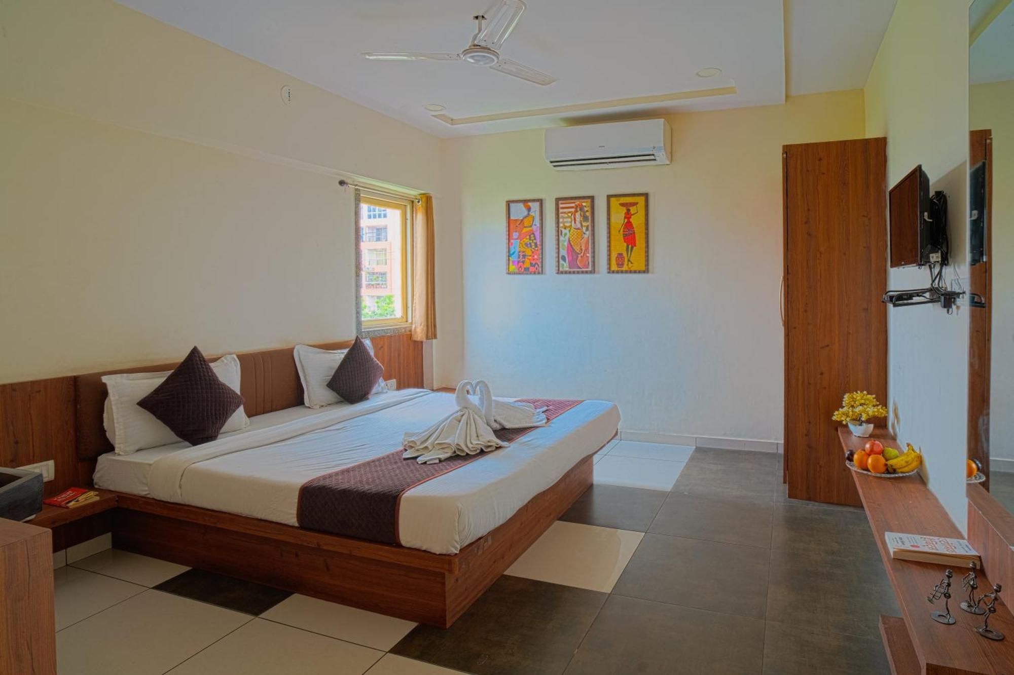 Hotel Naman Udaipur Kültér fotó